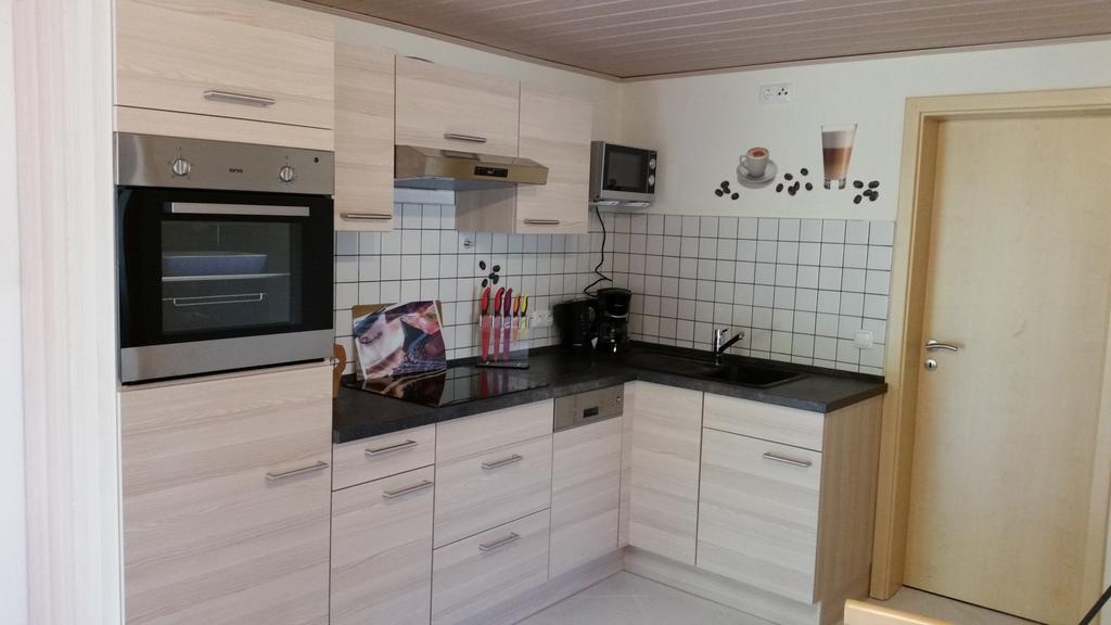 FeWo Schütz Langewahl Zimmer foto